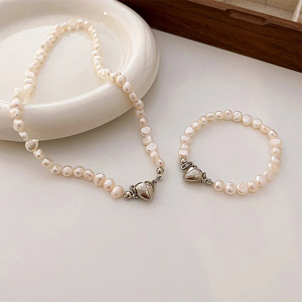 Magnetic Heart Pearl Choker Necklace and Bracelet - Veinci