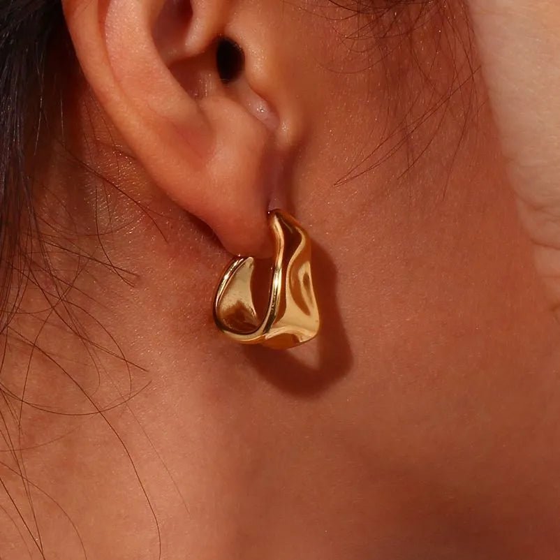 Melting Abstract Dainty Earrings - Veinci