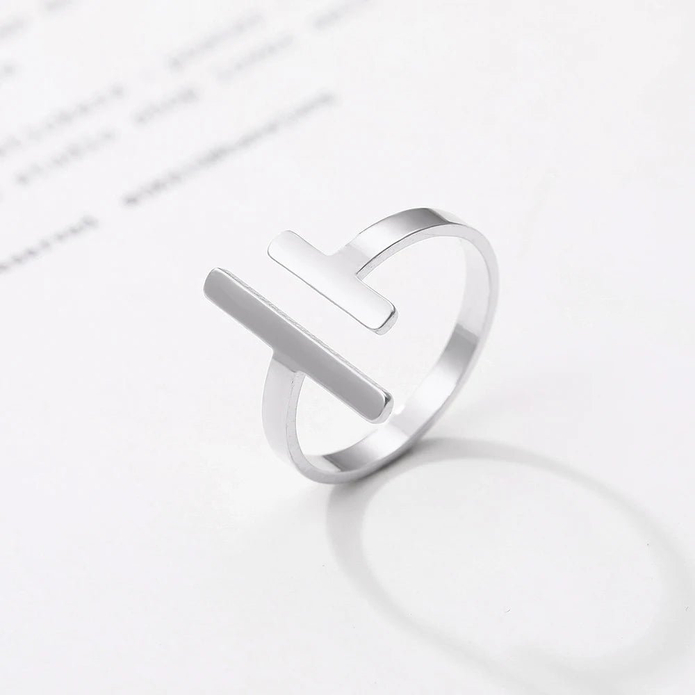 Minimal Adjustable Asymmetric Open Bar Ring - Veinci