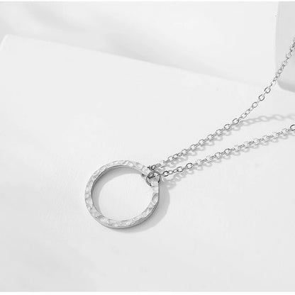 Minimal Textured Circle Necklace - Veinci