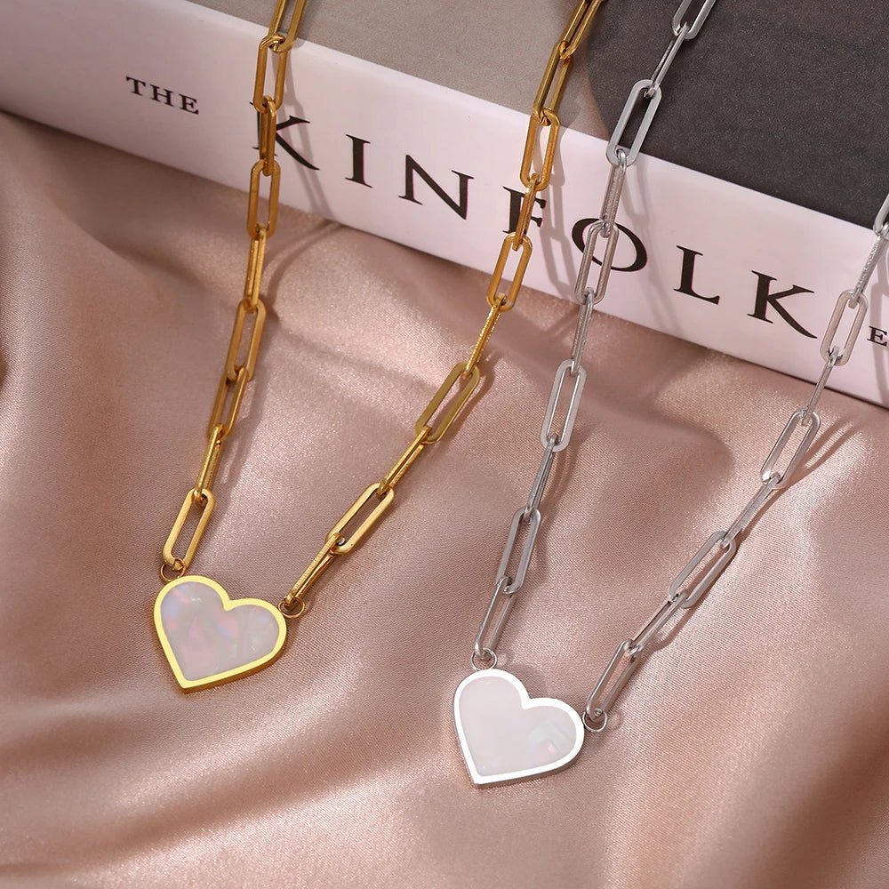 Paperclip Shell Heart Pendant Necklace - Veinci