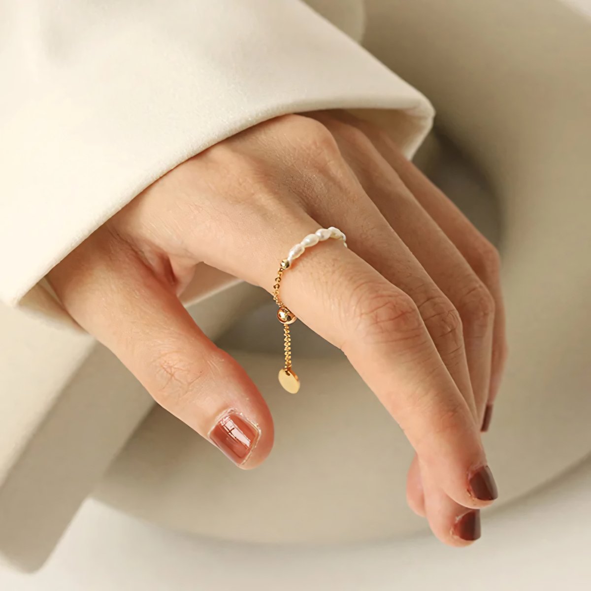 Pearl Dangle Chain Ring - Veinci