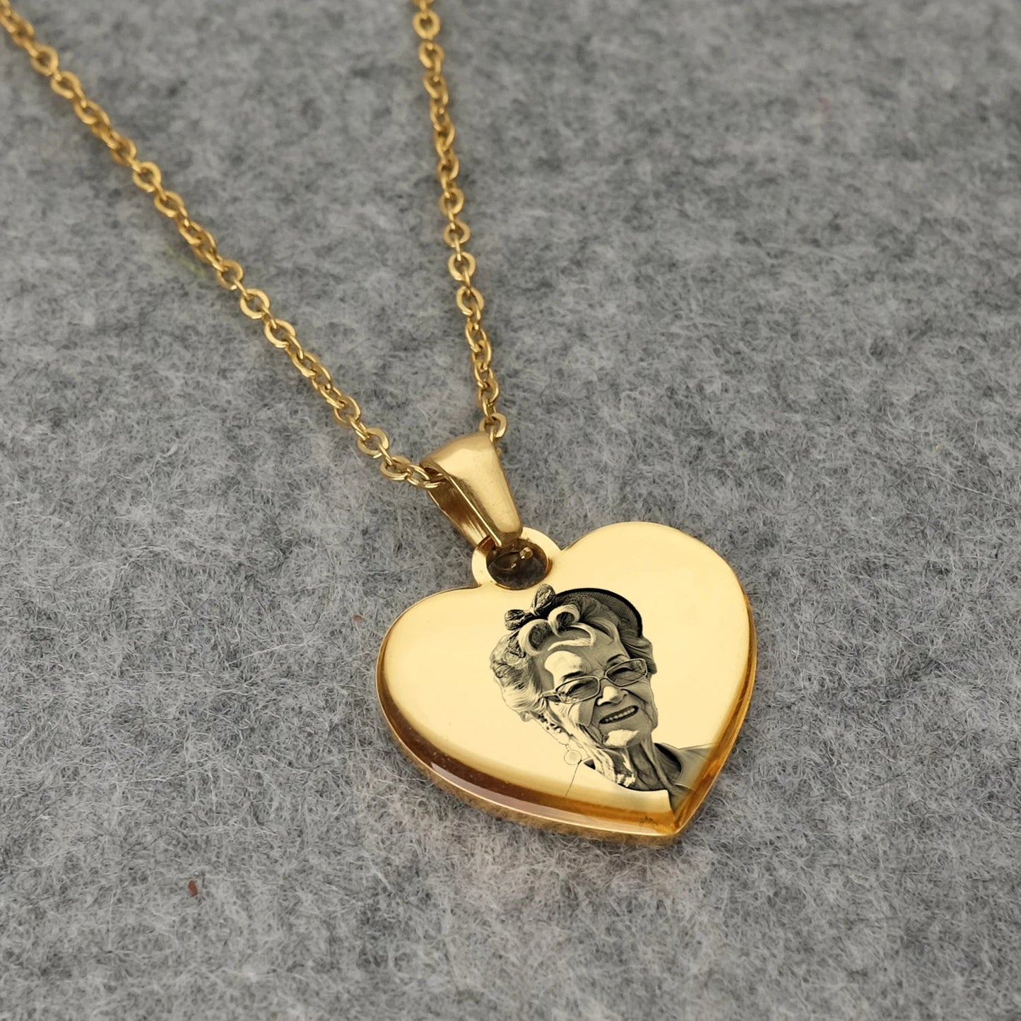 Personalized Picture & Text Heart Pendant Necklace - Veinci