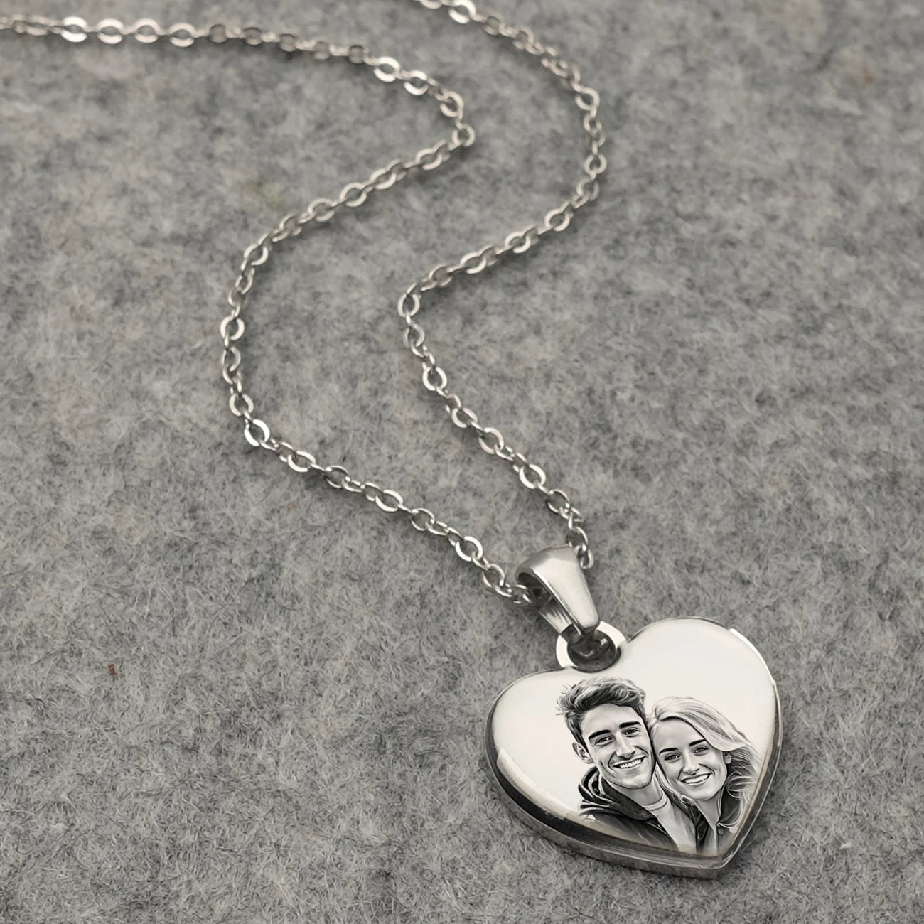 Personalized Picture & Text Heart Pendant Necklace - Veinci