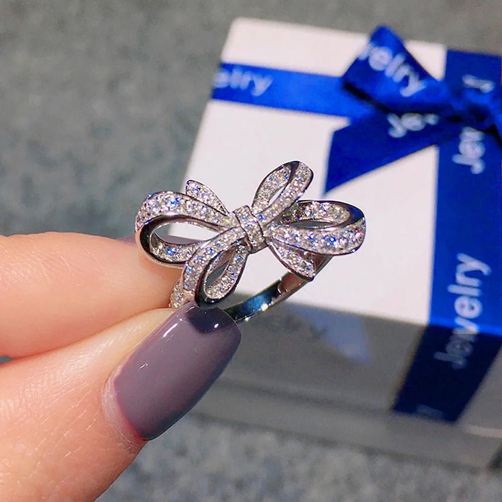 Romantic Bow Shaped Diamond Ring - Veinci