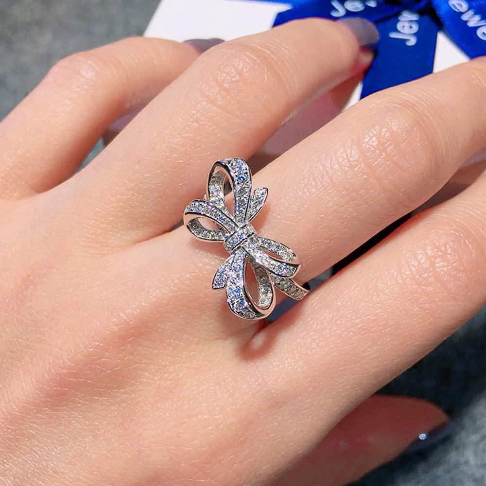 Romantic Bow Shaped Diamond Ring - Veinci