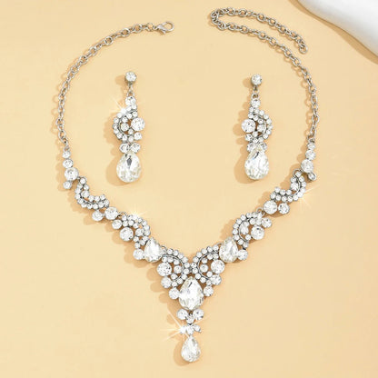 Rounded Diamond Glammer Necklace and Earrings Set - Veinci