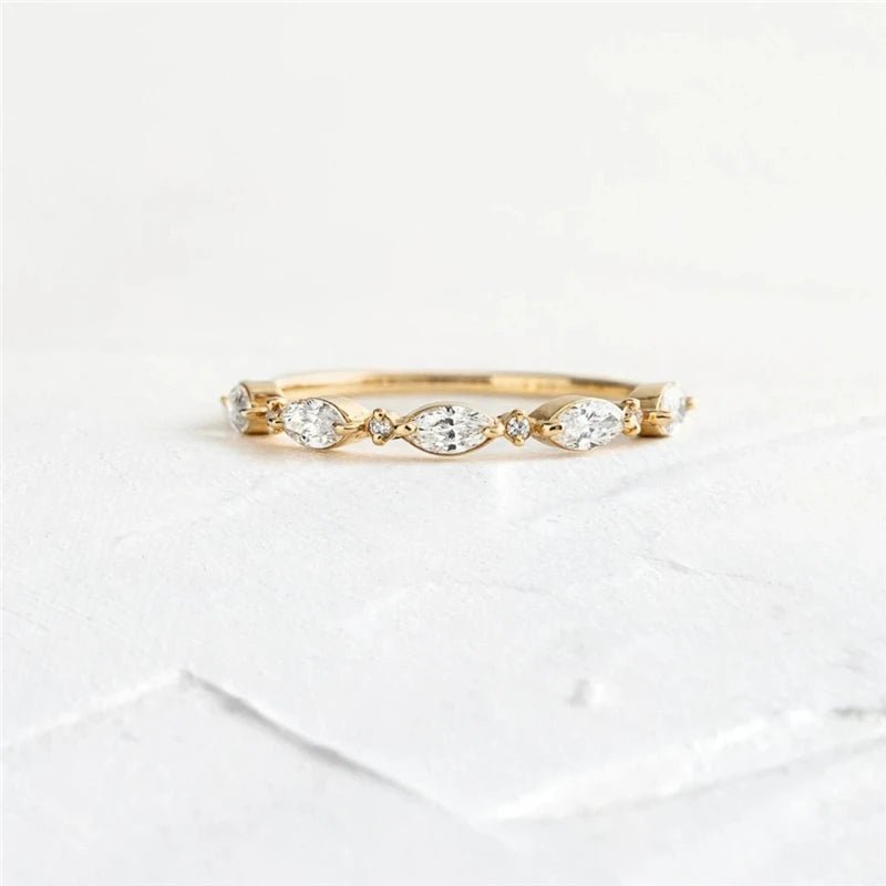 S925 Thin Dainty Oval Diamond Ring - Veinci