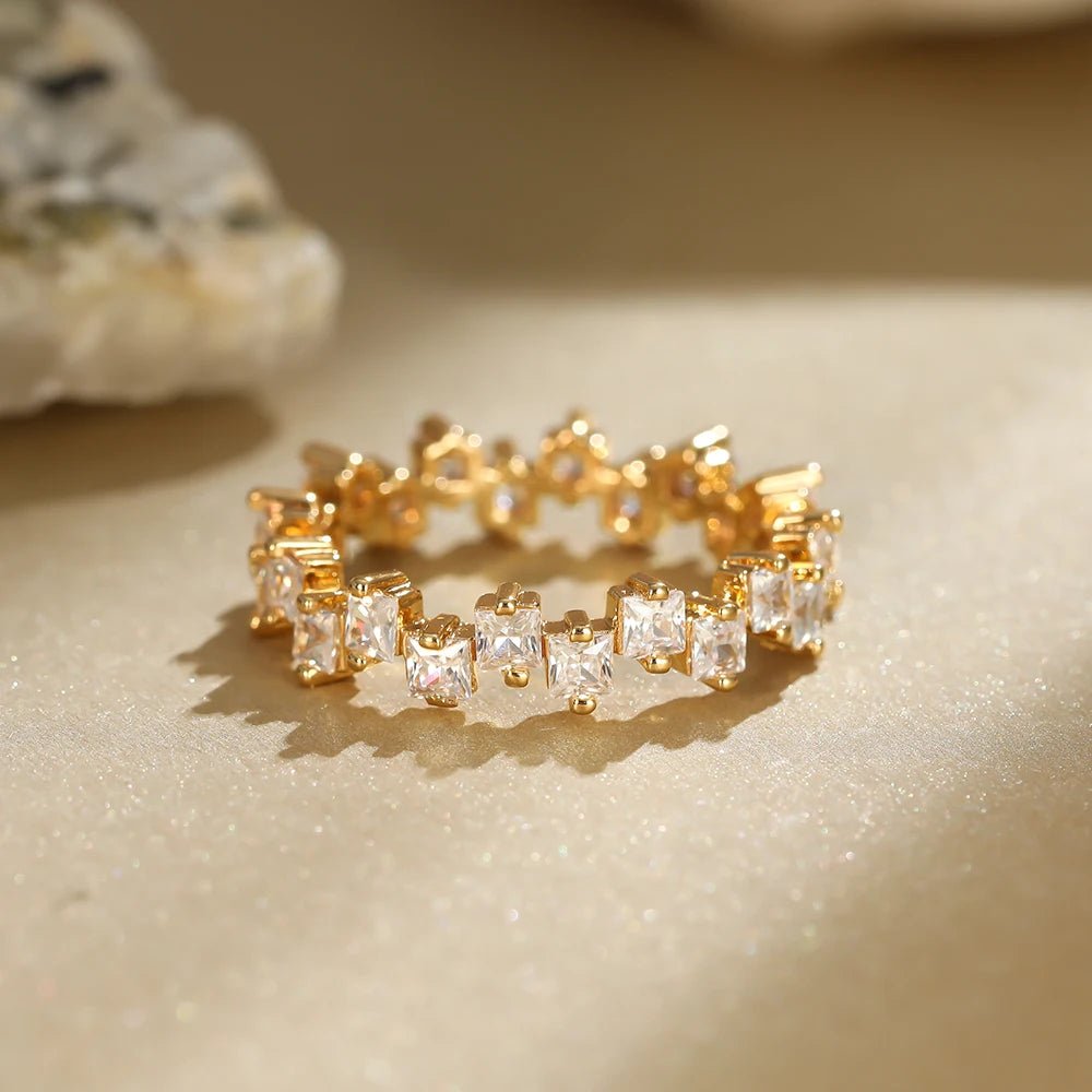 Scattered Cubic Diamonds Dainty Ring - Veinci