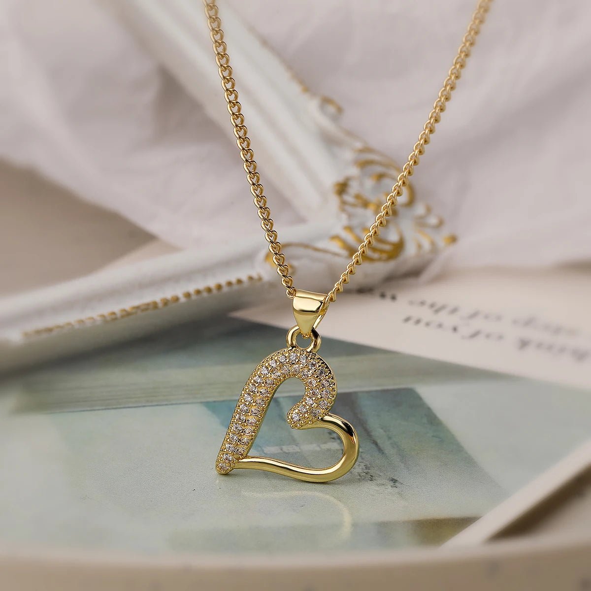 Shimmering Diamond Accented Heart Necklaces - Veinci