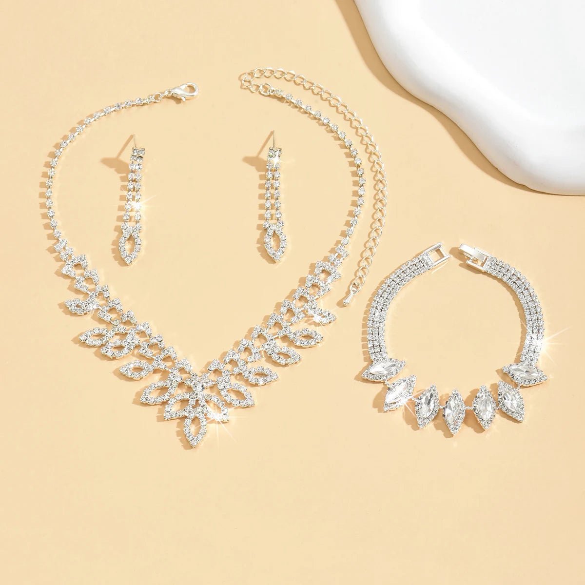 Shimmering Oval Diamond Necklace, Bracelet, and Earring Set - Veinci