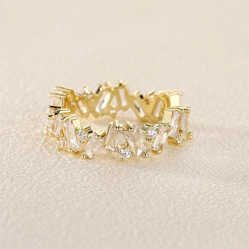 Staggering Baguette Crystal Rings - Veinci