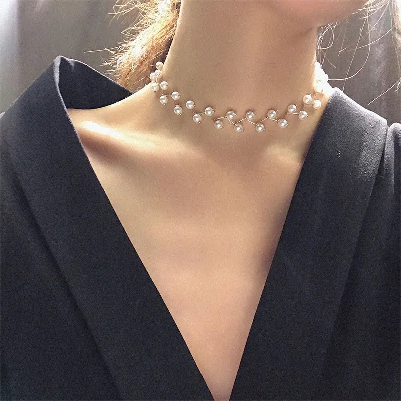 Staggering Pearl Choker Necklace - Veinci