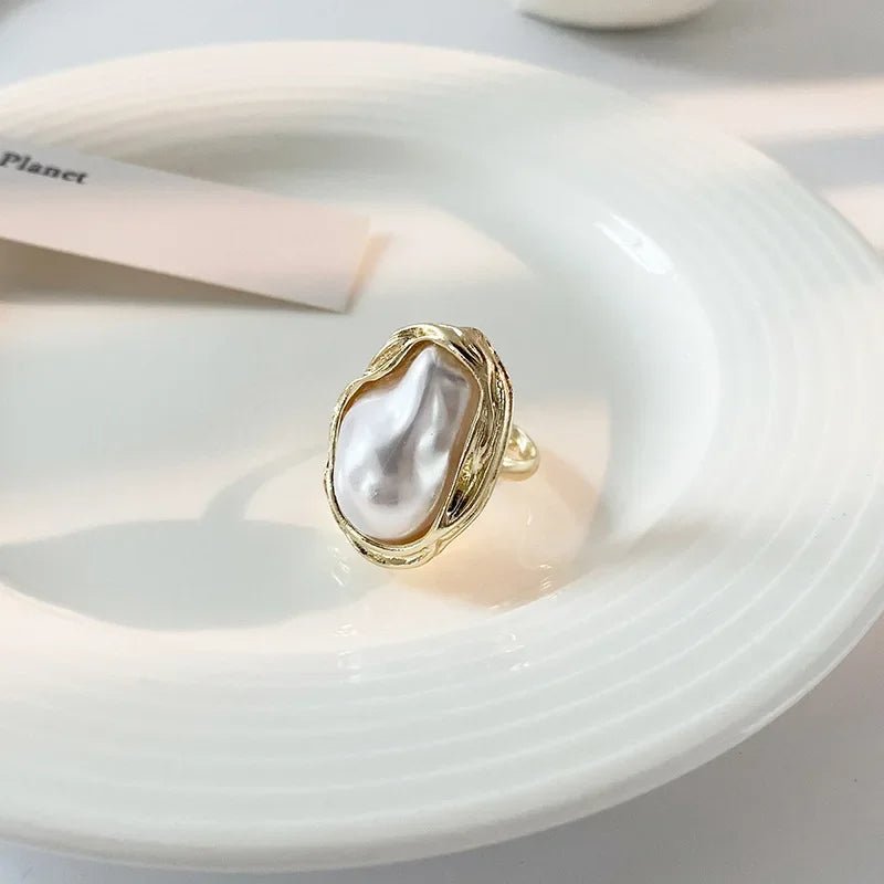 Statement Gold Accented Pearl Ring - Veinci