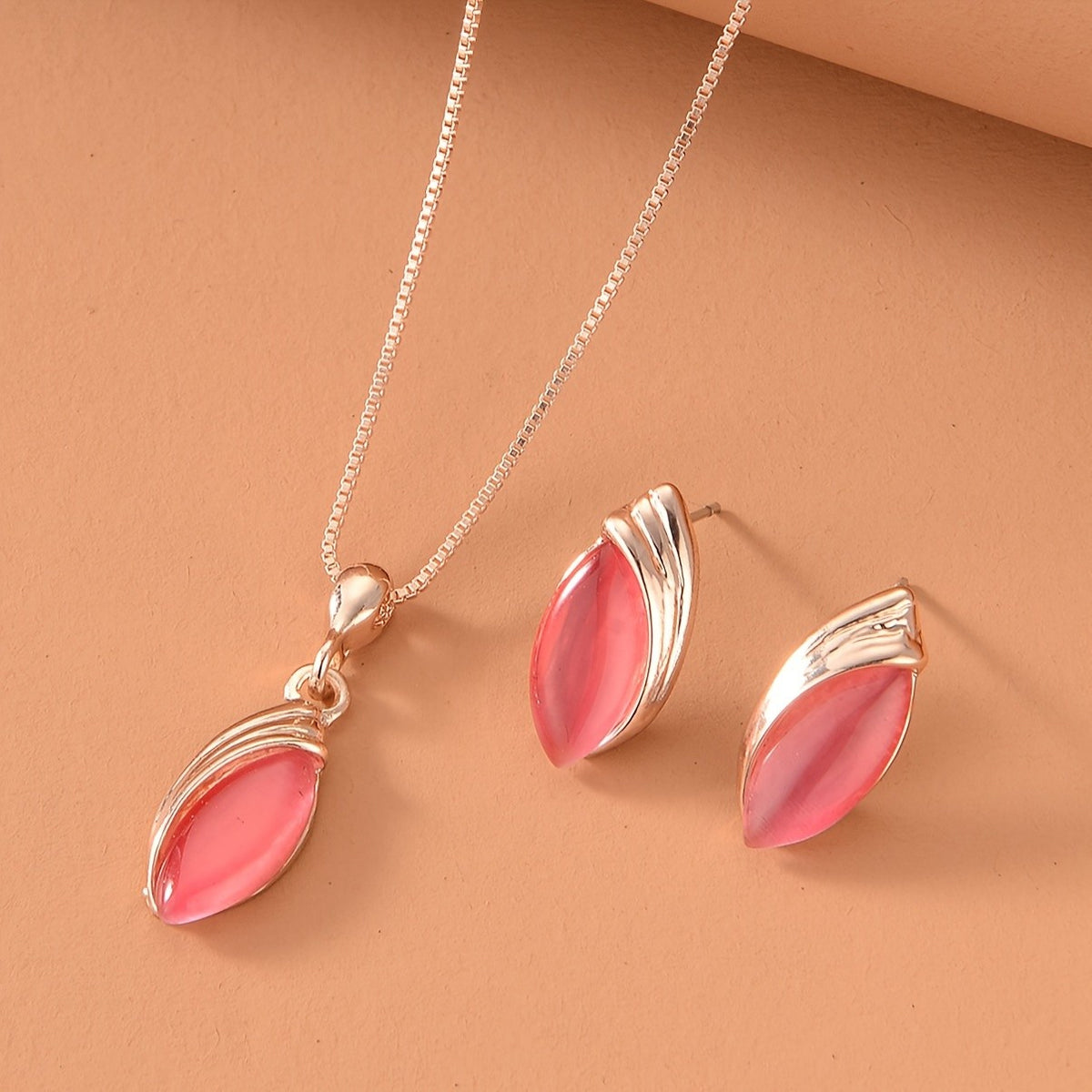Dainty Cat Eye Leaf Necklace Set