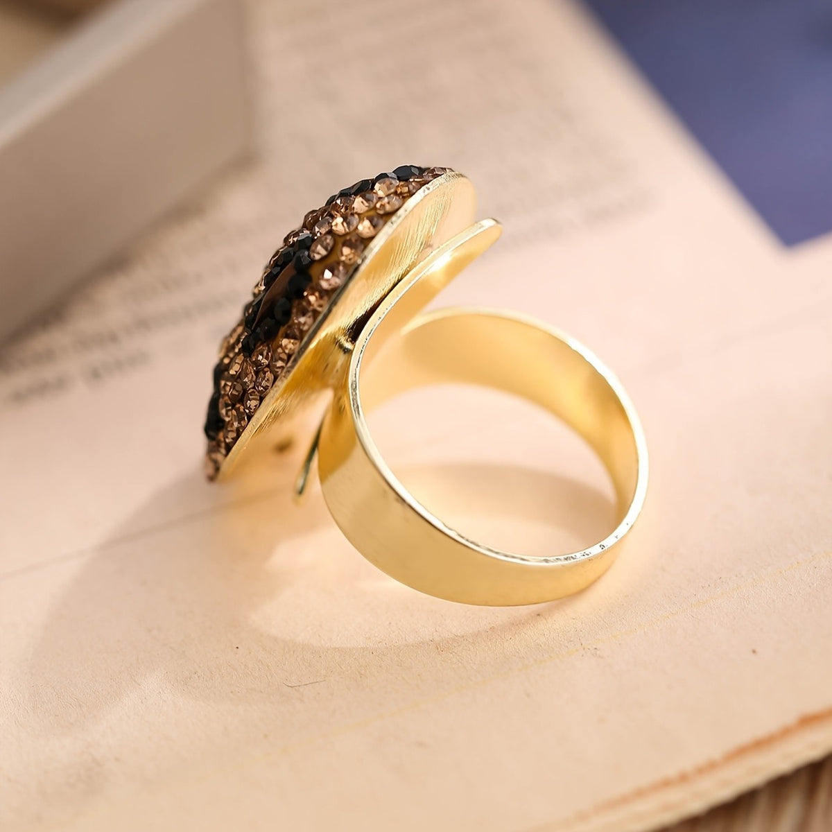 18k Vintage Leopard Statement Ring