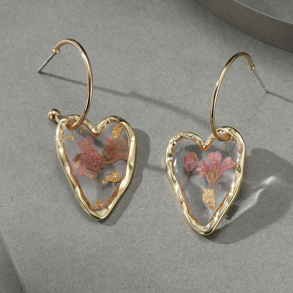 18k Romantic Resin Heart Hoop Earrings