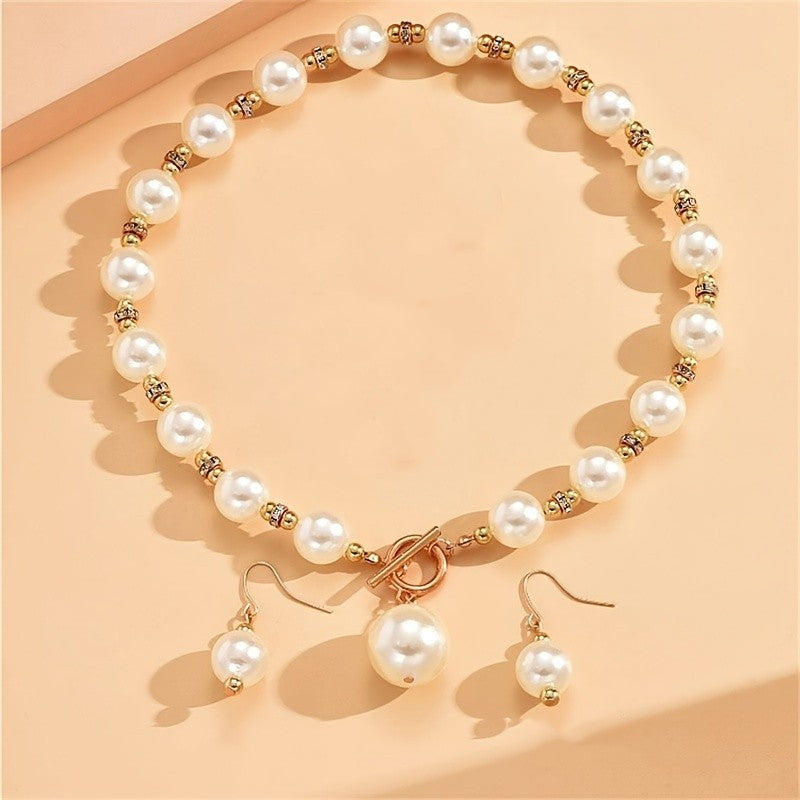 Classy Pearl OT Toggle Necklace Set