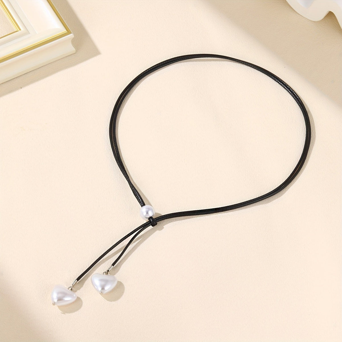 Romantic Faux Pearl Heart Cord Necklace