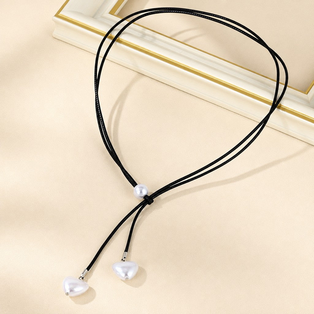 Romantic Faux Pearl Heart Cord Necklace