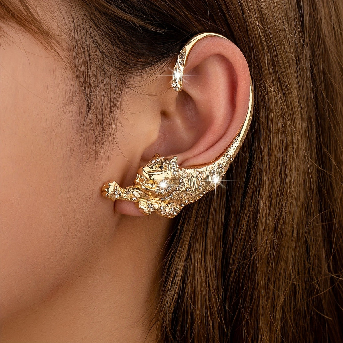 Classy 3D Leopard Ear Cuff
