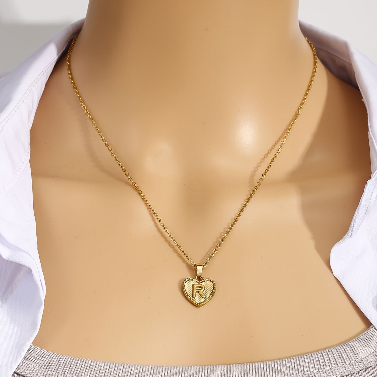 18k Elegant Textured Heart Initial Necklace