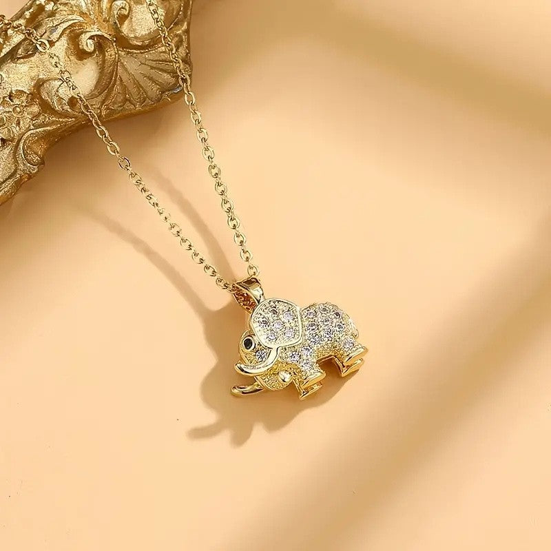18k Dainty Elephant Pendant Necklace