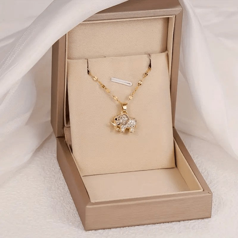 18k Dainty Elephant Pendant Necklace