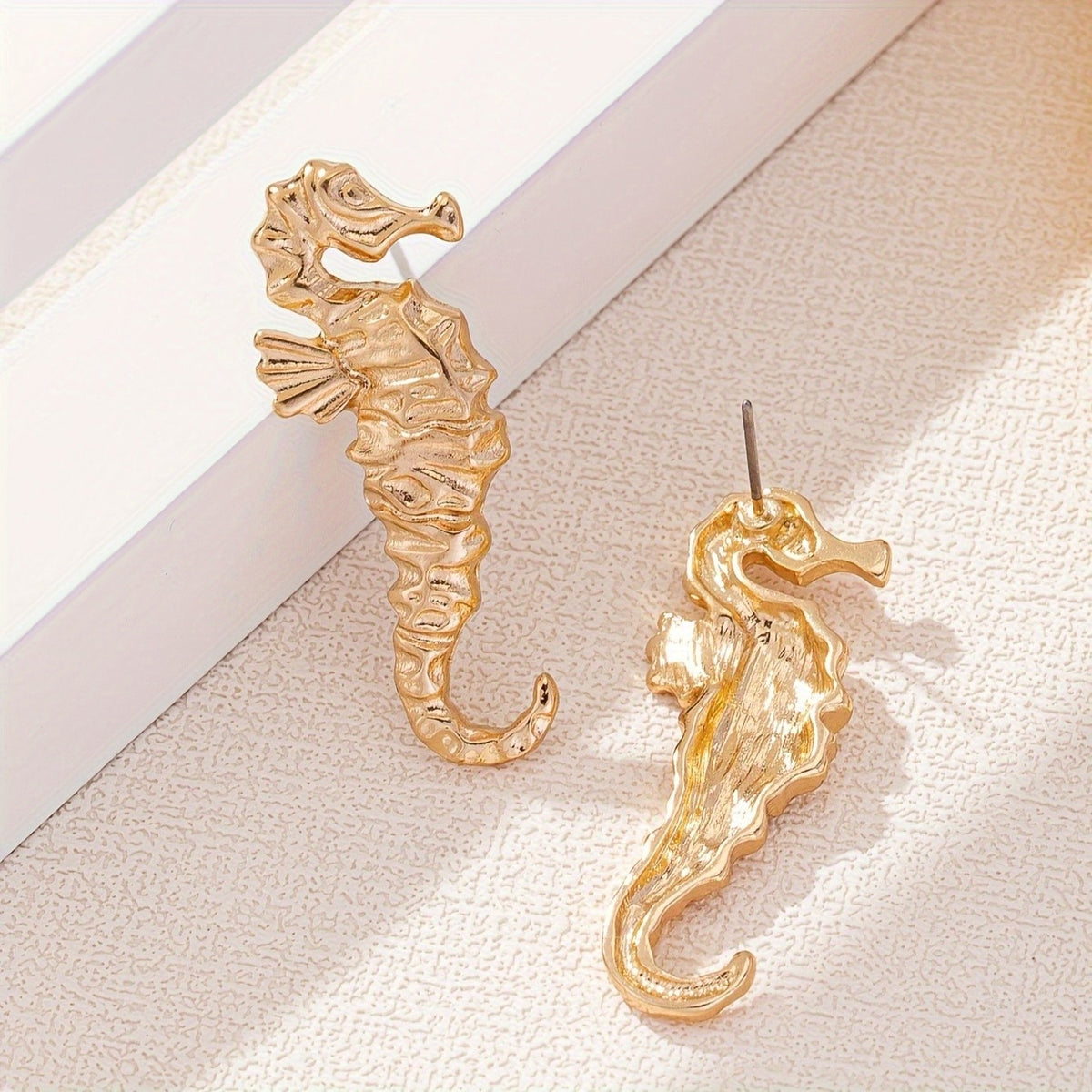 14k Vintage Seahorse Earrings