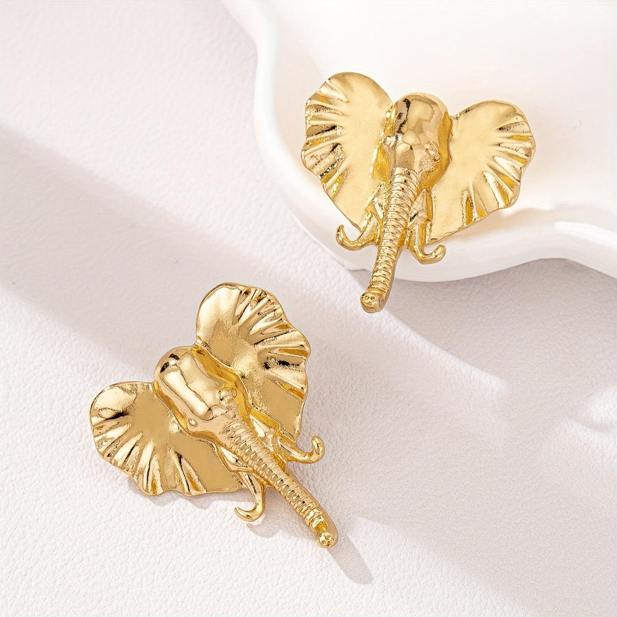 14k Vintage Elephant Earrings
