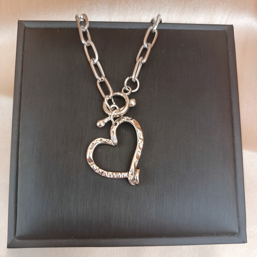Boho Hammered Heart Link Necklace