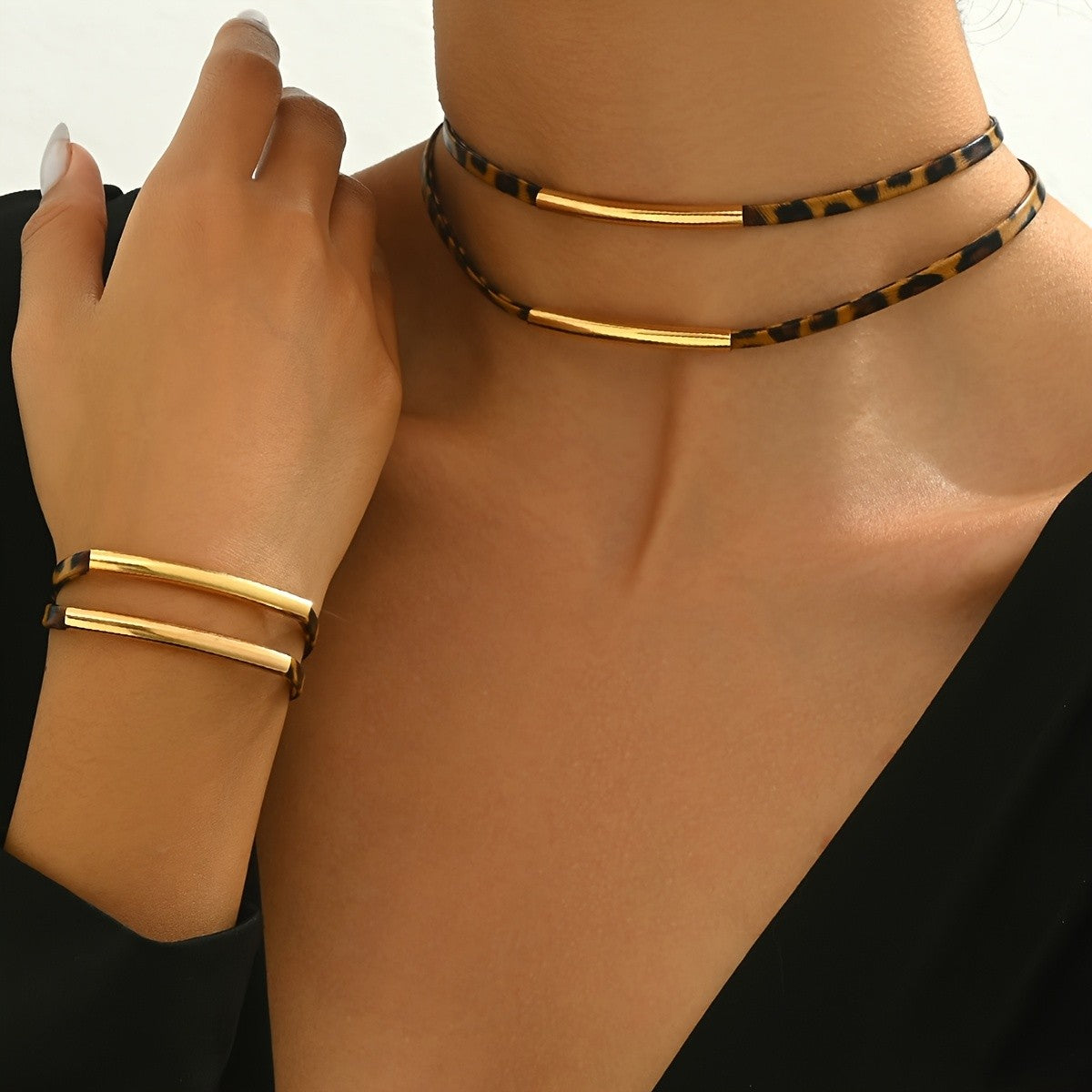 2pc Vintage Leopard Tube Choker Set