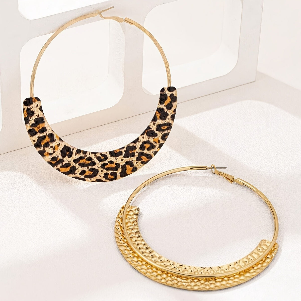 Vintage Leopard Print Accent Hoop Earrings