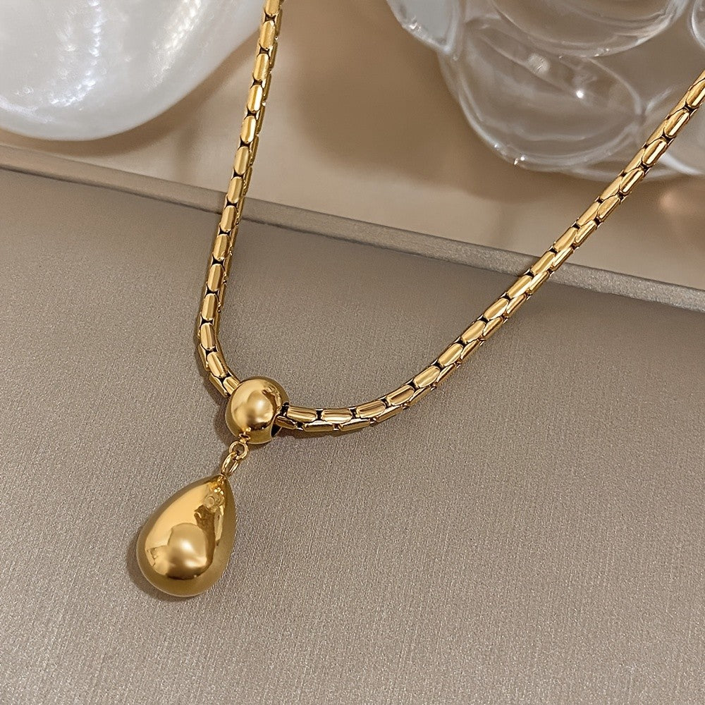 Classy Golden Water Drop Pendant Necklace