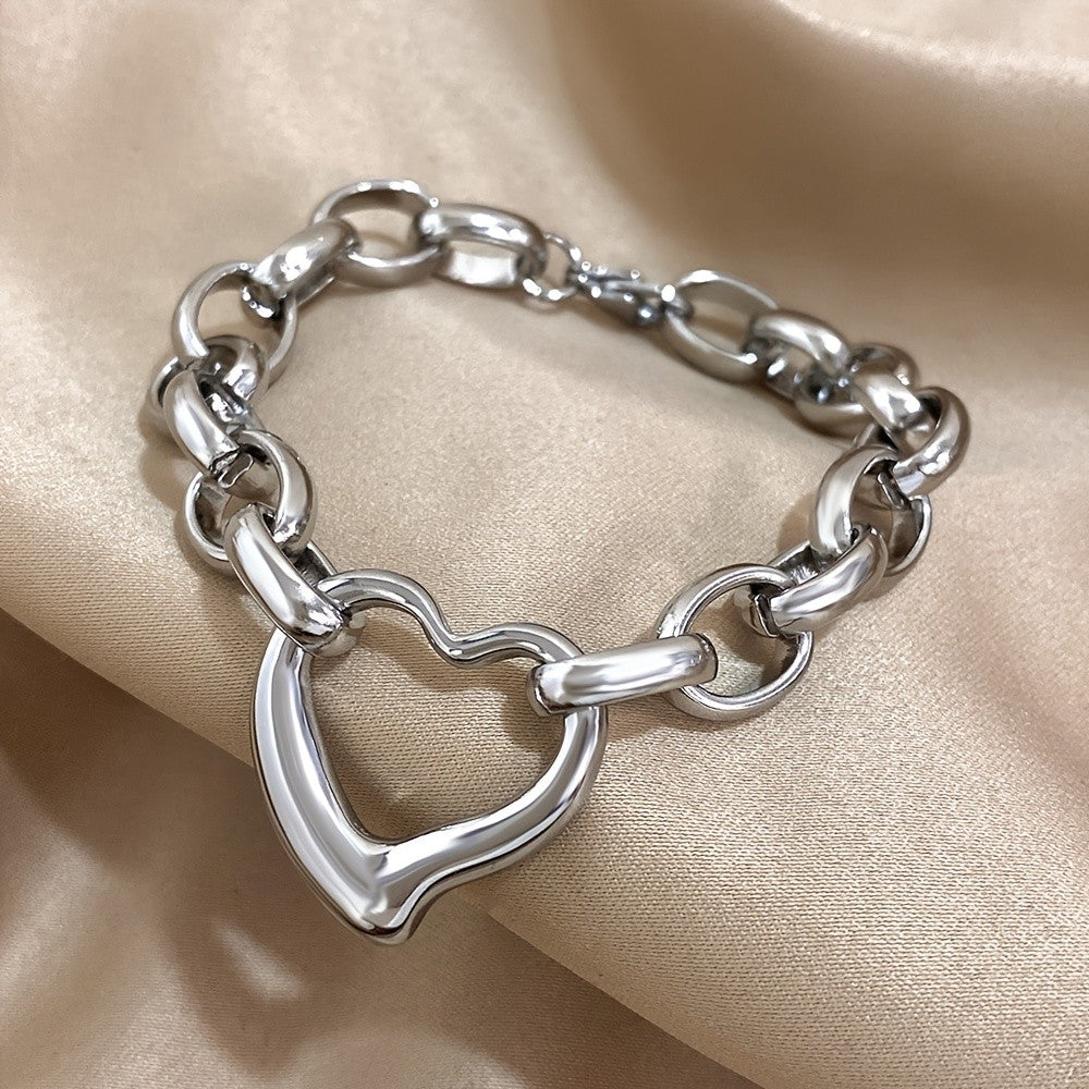 18k Classy Heart Link Bracelet