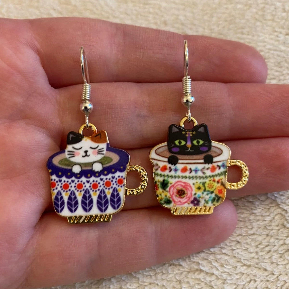 Cute Vintage Cat Teacup Earrings