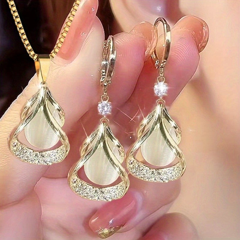 Elegant Teardrop Jewelry Set