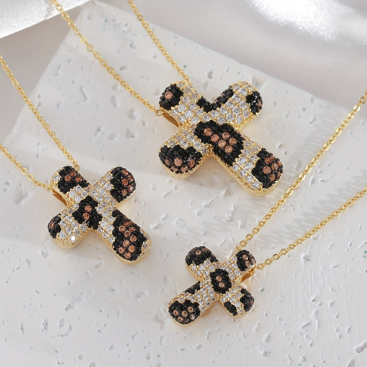 18k Elegant Leopard Cross Necklace