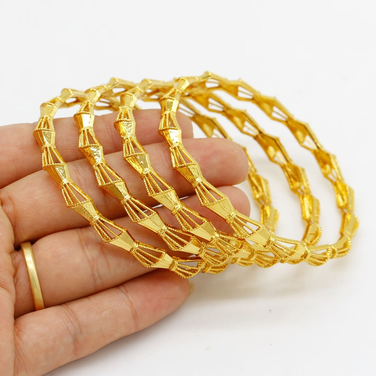 4pc Elegant Geometric Bangle Set