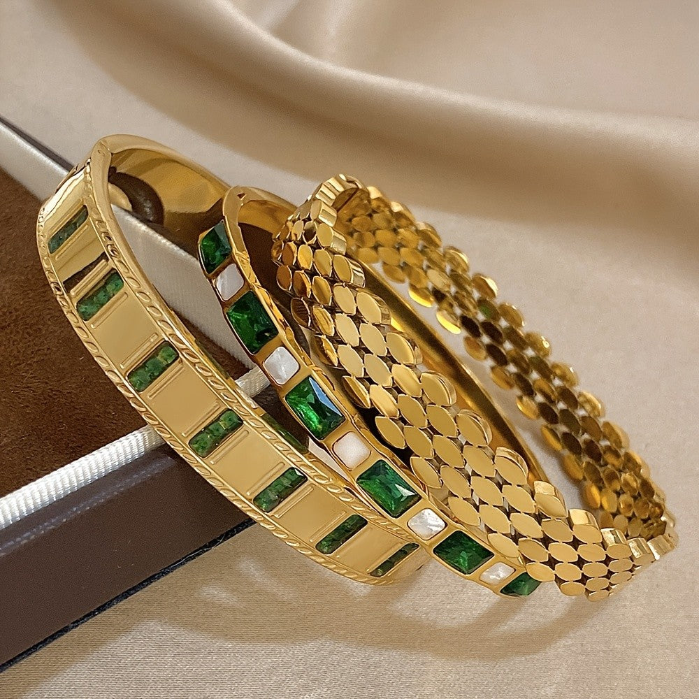 Classy Emerald Zircon Bangle Set