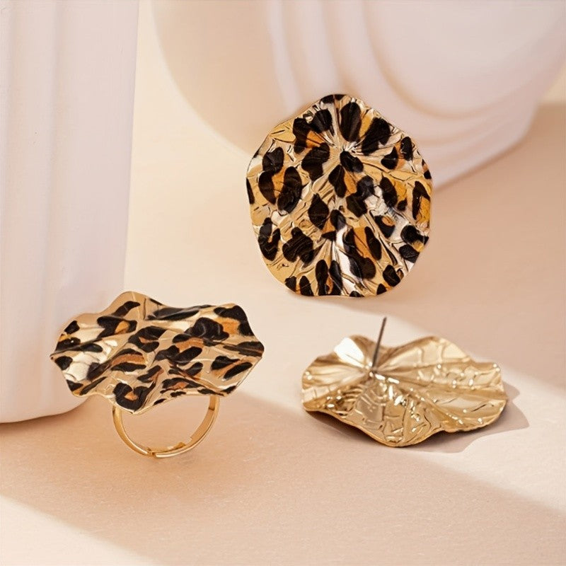 Classy Leopard Print Textured Disc Earrings