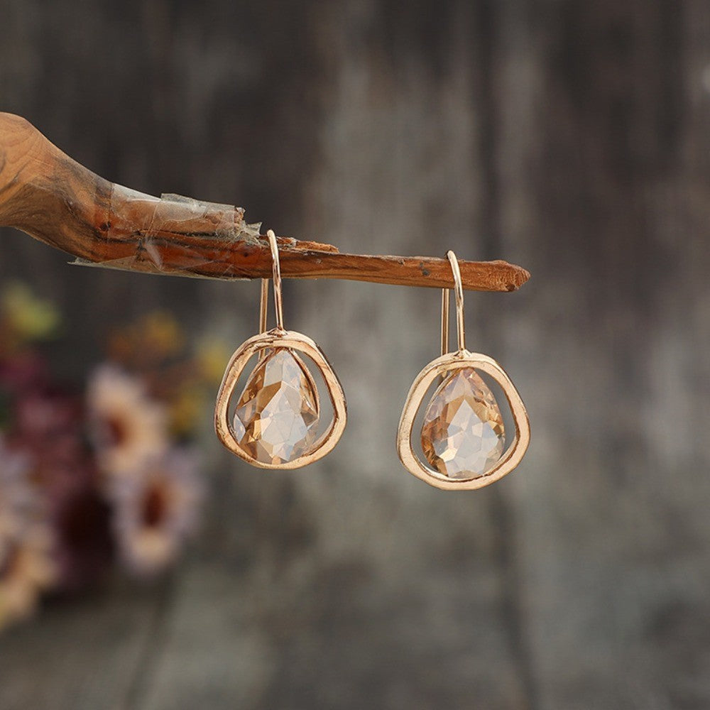 Vintage Inspired Amber Teardrop Earrings