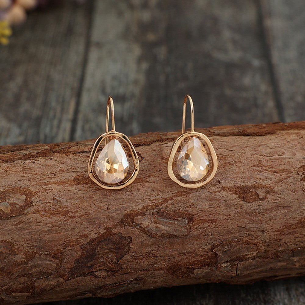 Vintage Inspired Amber Teardrop Earrings