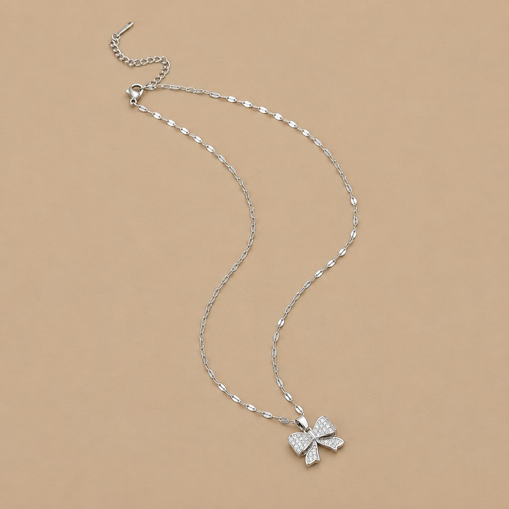18k Elegant Zircon Bow Necklace
