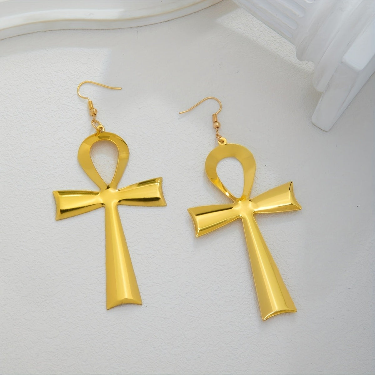 18k Vintage Ankh Cross Drop Earrings