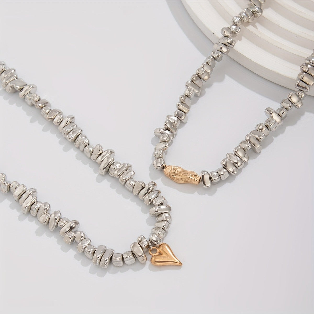 Retro Geometric Acrylic Choker Necklace