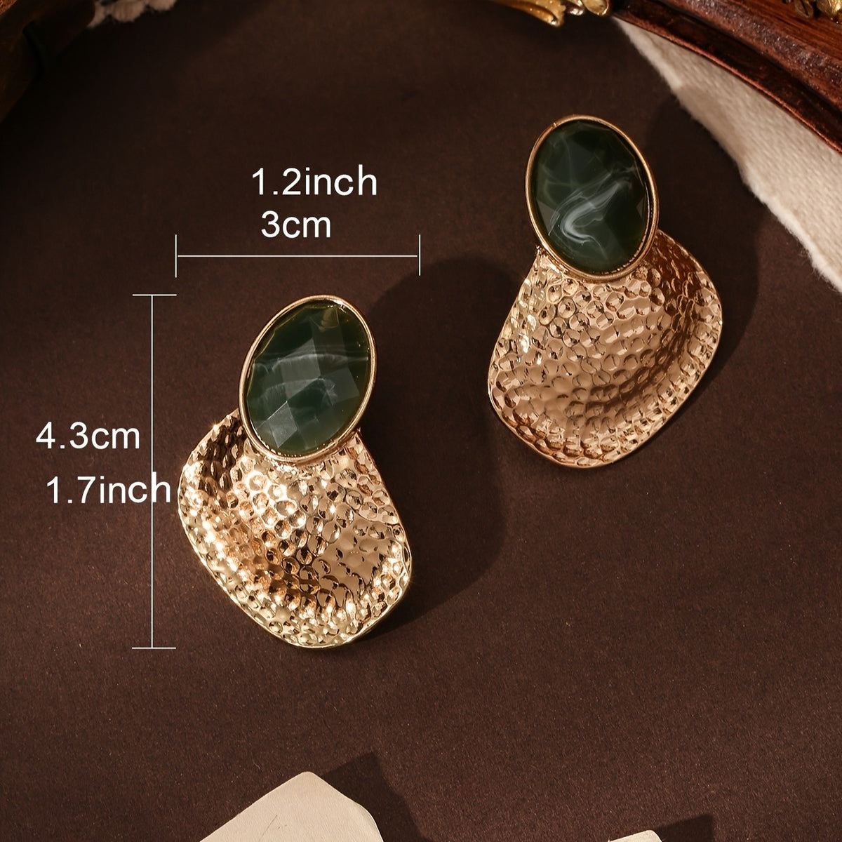 Elegant Green Stone Textured Drop Earrings
