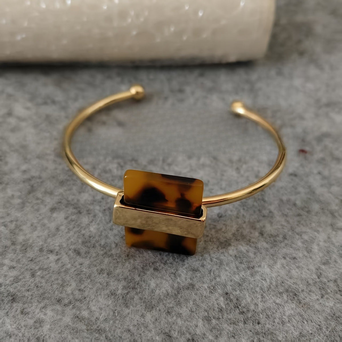 Elegant Tortoise Shell Bangle Bracelet