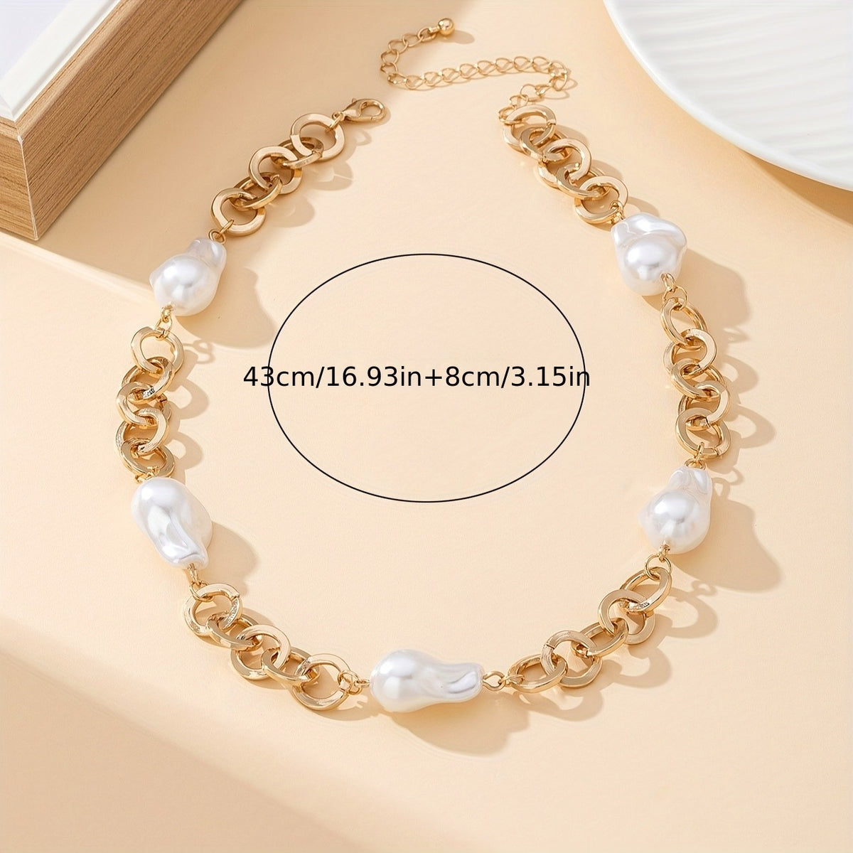 Classy Faux Pearl Link Necklace
