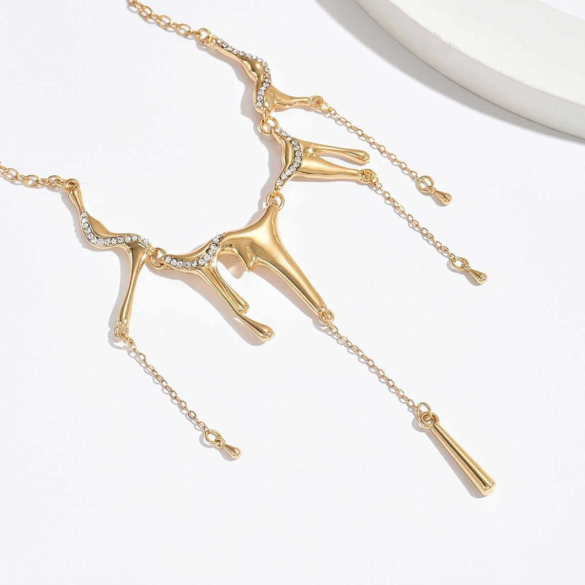 Elegant Geometric Tassel Necklace